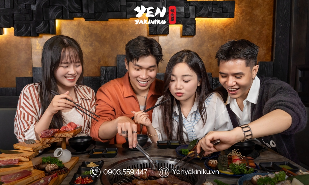 Yakiniku là gì? Khám phá nghệ thuật nướng thịt than hoa Nhật Bản.