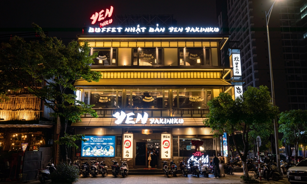 Yakiniku là gì? Khám phá nghệ thuật nướng thịt than hoa Nhật Bản.